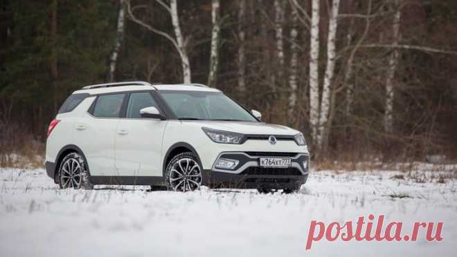 Экспат: тест-драйв SsangYong XLV Знакомимся с новинкой российского рынка: компактным, но при этом довольно вместительным, а также весьма неординарным кроссовером из Южной Кореи SsangYong XLV.Изначально модель анонсировалась как Ssang...