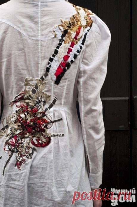 Подборка необычной вышивки! Любуемся, сохраняем, применяем! 1. Хаотичная, на первый взгляд, но какая-то система здесь все-таки присутствует. 2. Очень реалистичные одуванчики. 3. Можно запустить на джинсовку. Периодически рядом кто-нибудь будет повизгивать)) 4. Чудная вышивка ришелье для белой рубашки. 5. Прекрасно будет смотреться на льняной одежде. 6. Необычная техника вышивки. Умный дом — мастерская чудес!