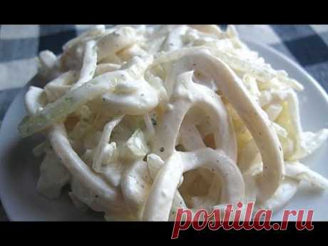 Вкусный Салат из кальмаров с луком и яйцом