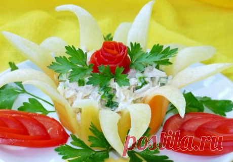 Оригинальный салат в «хризантеме».