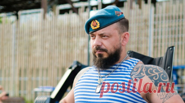 «Я должен жить назло врагу»: ветеран СВО, потерявший ноги, готовится поставить силовой рекорд. Мастер силового экстрима из Тульской области Евгений Иванов ушёл на СВО добровольцем. В результате удара дрона 26 марта он лишился обеих ног выше колена. Несмотря на тяжёлое ранение, 34-летний Иванов быстро вернулся в спорт и сейчас готовится к тому, чтобы поставить мировой рекорд — протащить на собственных плечах 24-тонный железнодорожный вагон. Читать далее