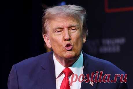Трамп назвал США утратившей волю страной. Бывший президент США Дональд Трамп заявил, что страна утратила волю и былую силу. «Мы страна в состоянии упадка, мы страна, потерявшая уверенность, волю и силу. Мы страна, просто-напросто потерявшая свой путь», — подчеркнул политик в ходе выступления перед сторонниками в штате Нью-Гэмпшир.