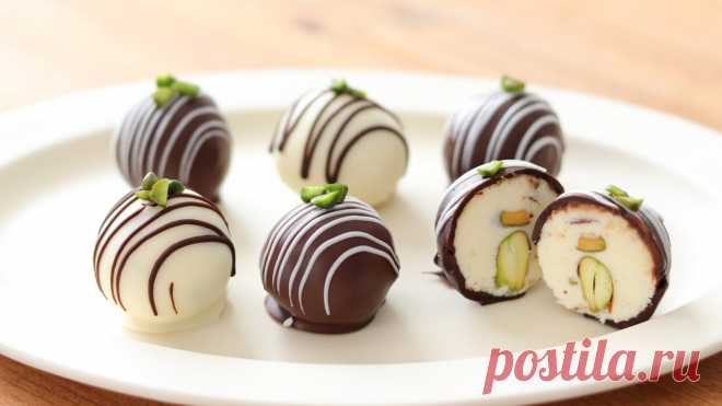 クリームチーズ・チョコトリュフの作り方＆ラッピング Cream Cheese Chocolate Truffle｜HidaMari Cooking HidaMari Cooking(ひだまりクッキング)へようこそ。このチャンネルでは、チョコレートや抹茶、季節のフルーツを使ったお菓子のレシピを中心に投稿しています。▷チャンネル登録はこちら：If you like it, please click 'Like' and Subscribe.https://www...