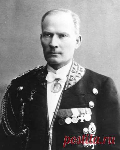 Камердинер Алексей Трупп. Подробнее на ТАСС: https://tass.ru/spec/romanovy_servants  |  Судьбы слуг и приближенных императорской семьи, расстрелянных в доме Ипатьева