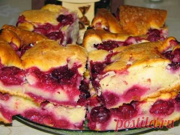 Самые вкусные рецепты | VK
Быстрый пирог с замороженной вишней