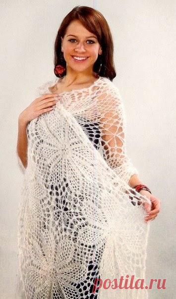 Нежная белая шаль крючком.