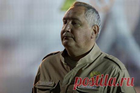 Рогозин попросил нового казахстанского министра не появляться на Байконуре. Глава российской госкорпорации «Роскосмос» Дмитрий Рогозин высказал отношение на Байконуре к новому казахстанскому министру информации Аскару Умарову. «На космодроме Байконур мы не будем рады министру Аскару Умарову. Мы его там не ждем», — написал он в своем Telegram-канале.