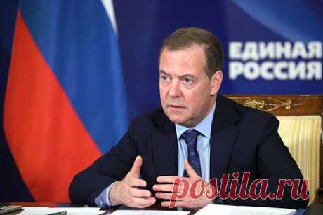 Медведев предостерег Украину от затягивания переговоров с Россией