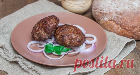 Уштипцы — котлеты с беконом и брынзой