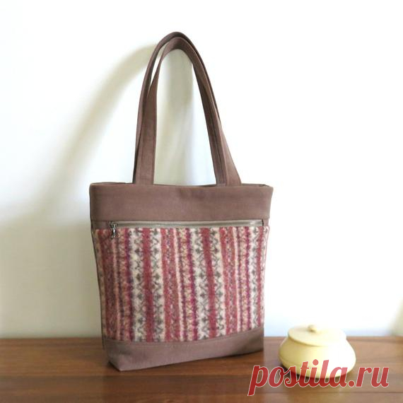MADISON Tote in Repurposed Sweater Wool and Canvas, Eco Friendly, Upcycled Tote Bag This unique MADISON tote bag will be a great addition to your handbag collection! This MADISON tote is made from repurposed canvas and sweater wool. The felted sweater wool is a pretty pattern in copper, tan and brown. The heavy duty canvas is repurposed from a pair of work pants. The front of the