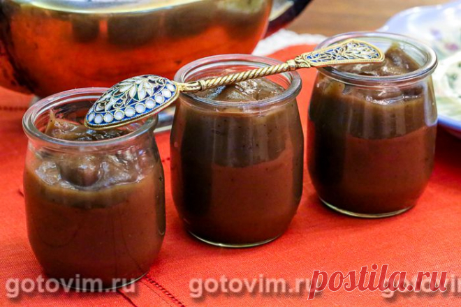 Курд кофейный. Рецепт с фото Кофейный курд можно готовить на основе крепкого вареного кофе или ограничиться растворимым. В любом случае, курд, приготовленный по этому рецепту, подают и как десерт, разложив по креманкам, и как прослойку и наполнитель в выпечку. Не поленитесь протереть горячий курд через мелкое металлическое сито, чтобы в нем не осталось никаких комочков.




