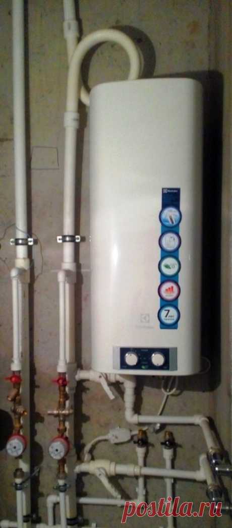 Накопительный водонагреватель Electrolux EWH 50 Formax - обзор
#Накопительный_водонагреватель #Electrolux_EWH_50_Formax #обзор
