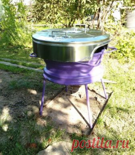 Мангал-барбекю из колесного диска По поводу окончания летнего сезона поступило предложение всем собраться за шашлыком. Идея заманчивая, но старый подгоревший мангал уже не радовал. Магазины предлагают на любой вкус большой выбор оборудования для приготовления шашлыка и аналогичных деликатесов. Но идти и покупать такой инвентарь для