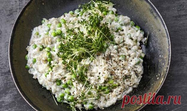 Польза перловки. Как сварить перловку вкусно

Если при упоминании перловки, вы воротите нос или даже хуже того, восклицаете: я этой шрапнели наелся в армии, то вам точно сюда: сесть и внимательно прочитать статью. Поверьте, вы не пожалеете!

- Итак, сорока-ворона кашку варила и рассказала...

Какова #польза перловки и как сварить перловку вкусно на завтрак и на обед, и на — хэ-хэ — десерт и гарнир