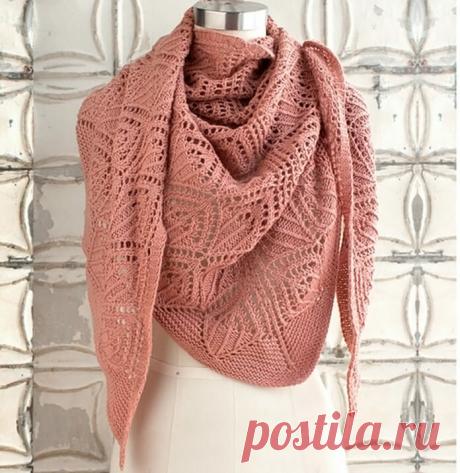 Ажурный бактус спицами. Накидка спицами с узором из кос, украшенная бисером. Оригинальный палантин с рельефным узором. | Мой вариант | Яндекс Дзен