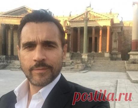 Эдриан Пол отмечает 60-летие: новые фото и секреты молодости Дункана Маклауда