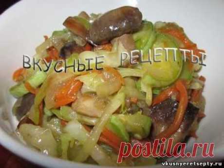 Замечательный рецепт приготовления вкусного овощного рагу с грибами. Это рагу получается очень нежным, ароматным и сытным. Прекрасно подходит для поста