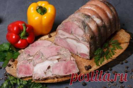 Прессованное мясо из рульки &quot;Чесночное&quot; - очень вкусно и бюджетно! | Кулинарные записки обо всем | Яндекс Дзен