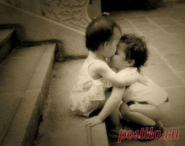 Дети должны воспитываться не для настоящего, а для будущего, возможно лучшего состояния рода человеческого. (Иммануил Кант)