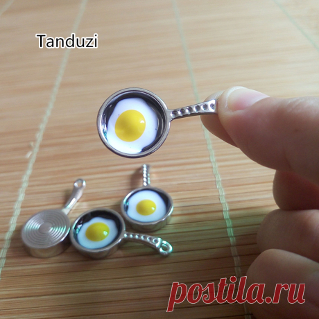 Tanduzi 10 ШТ. Dollhouse Dollhouse Миниатюрные Омлет Пан Сплава Мини Яйцо Фрайер Skillet Посуда Кулон DIY купить на AliExpress