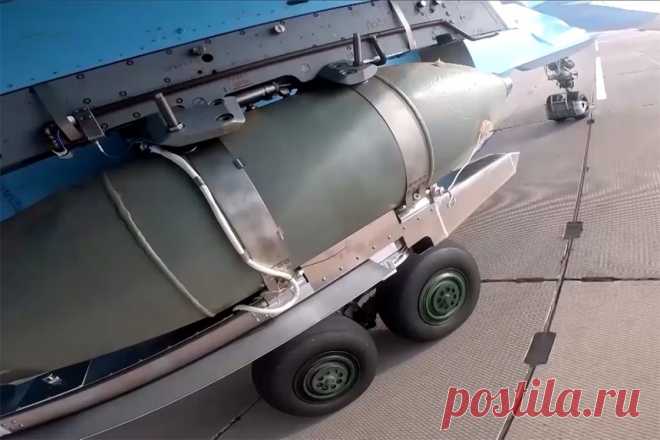 Су-34 ударил авиабомбами ФАБ-500 по командному пункту ВСУ. Успешная операция была проведена на южнодонецком направлении.