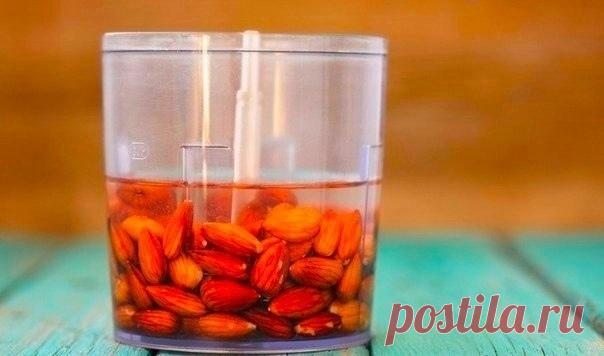 ВОТ ПОЧЕМУ НУЖНО ЗАМАЧИВАТЬ ОРЕХИ ПЕРЕД УПОТРЕБЛЕНИЕМ!