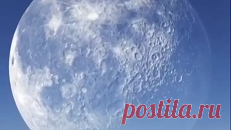 26.05.2021г на Северном полюсе Луна подошла на самое минимальное расстояние к Земле и в течение 30сек прошла между Канадой и Россией перекрыв при этом полностью солнечный диск на 5сек.Зрелище это уникальное,красочное- назыв.суперлунием.