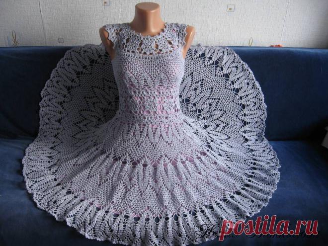 Платье.Автор-Нелля Виткалова (г.Конотоп).