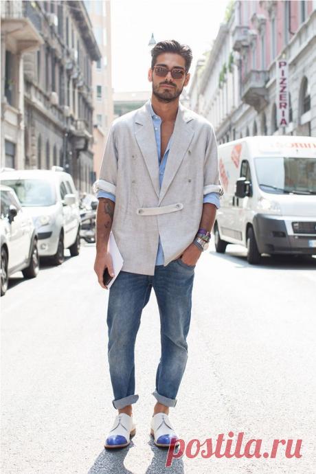 Костюм Странный.