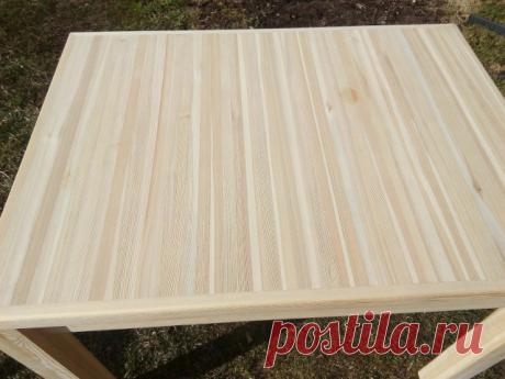 Попытка сделать стол Понадобился в хозяйстве небольшой обеденный стол. Походив по магазинам немного офигел от цен и решил попробовать сделать его сам. Раньше ничем подобным не занимался и это был первый опыт. К сожалению все фото процесса не сохранились ,поэтому покажу то что есть...