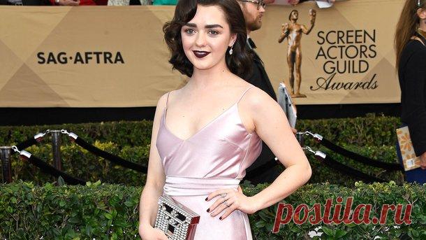 Звезда Игры престолов возмущена распространением спойлеров фильма | Милая Я Сериал «Игра престолов» относится к одному из самых успешных телевизионных проектов. Зрители с нетерпением ожидают выхода каждого нового сезона, чтобы узнать о продолжении приключений героев. Звезда «Игры престолов» прокомментировал неожиданный финал В неизменный звездный состав картины входит и 19-летняя актриса Мэйси Уильямс, блестяще справляющаяся со своей ролью. Недавно она дала интервью, в кот...