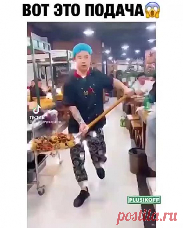 Нууу Очень вкусные - Яблочные булочки !
Сохраняйте ,делитесь с друзьями рецептом !
Ингредиенты:

- 120 г сахара
- 4 яйца
- 200 г растопленного маргарина
- 1 пакетик ванилина
- 1 пакетик разрыхлителя
- 500 г муки
- 4 яблока, порезать мелкими кубиками

Приготовление:

Смешать все ингредиенты и добавить яблоки. Готовое тесто выложить столовой ложкой на застеленный пергаментом противень. Близко не кладите, так как при выпекании изделия будут увеличиваться в объеме. Выпекать пр...