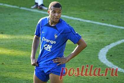 Мбаппе высказался об уходе Месси из ПСЖ. Нападающий «Пари Сен-Жермен» Килиан Мбаппе высказался об уходе аргентинца Лионеля Месси из клуба. «Я не совсем понимаю, почему так много людей испытали такое облегчение от его ухода. Он не получил того уважения, которого заслуживал во Франции», — заявил французский форвард.