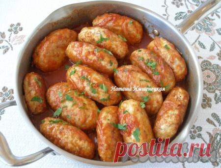 Рецепт гречаников - рецепт с фото Гречаники - блюдо украинской кухни, которое готовится из мясного фарша с добавлением вареной гречки. Пропорции фарша и гречки можно варьировать в зависимости от предпочтений. Гречаники можно готовить как обычные котлеты или тушить в соусе, тогда они будут мягче и сочнее. Особенно хорош рецепт ...