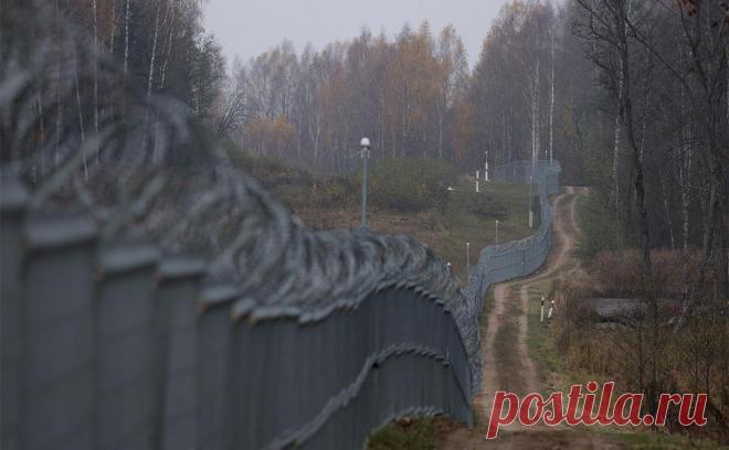 Погранкомитет Белоруссии обвинил Литву в шантаже после перекрытия КПП. Литва перекрыла автодорожный пункт пропуска «Мядининкай» на границе с Белоруссией для шантажа, заявили в пресс-службе Госпогранкомитета республики.