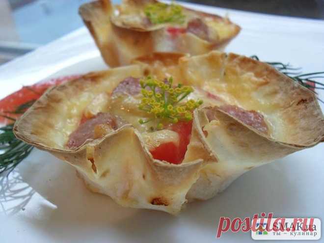 Корзинки с томатно-сырной начинкой