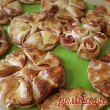 Булочки с колбасой
