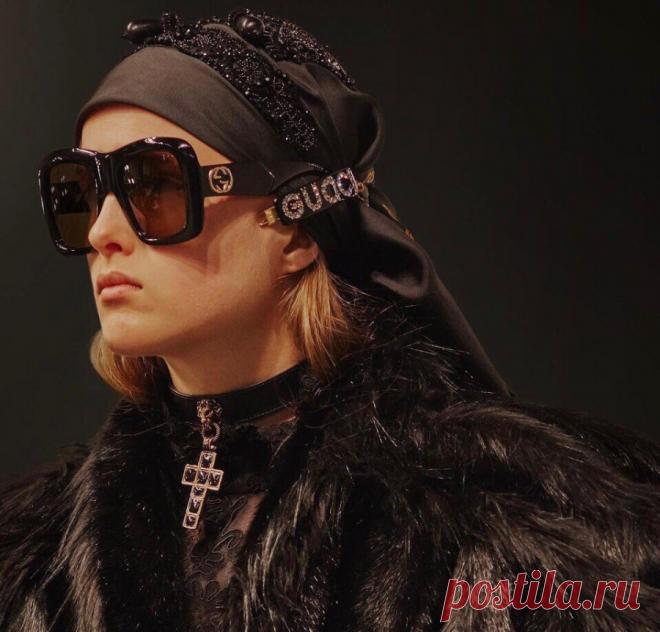 Gucci Cruise 2019 Details. — Модно / Nemodno