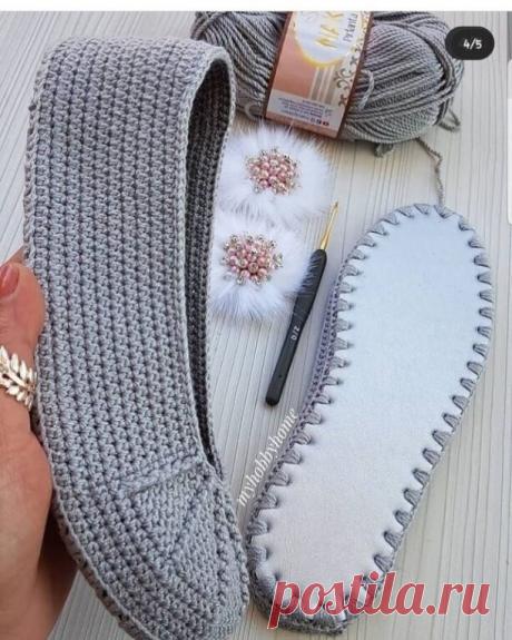 Балетки крючком.
Похвастайтесь, если такие вязали уже!