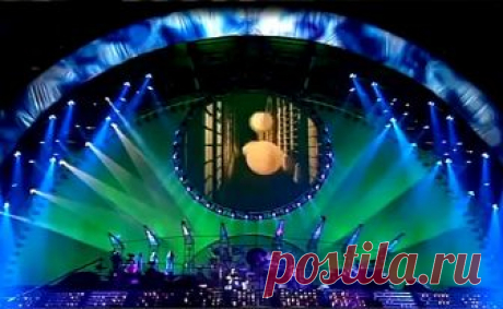 Pink Floyd - P.U.L.S.E. 1994 HD Pink Floyd are an English rock band formed in London. They achieved international acclaim with their progressive and psychedelic music. Distinguished by thei...