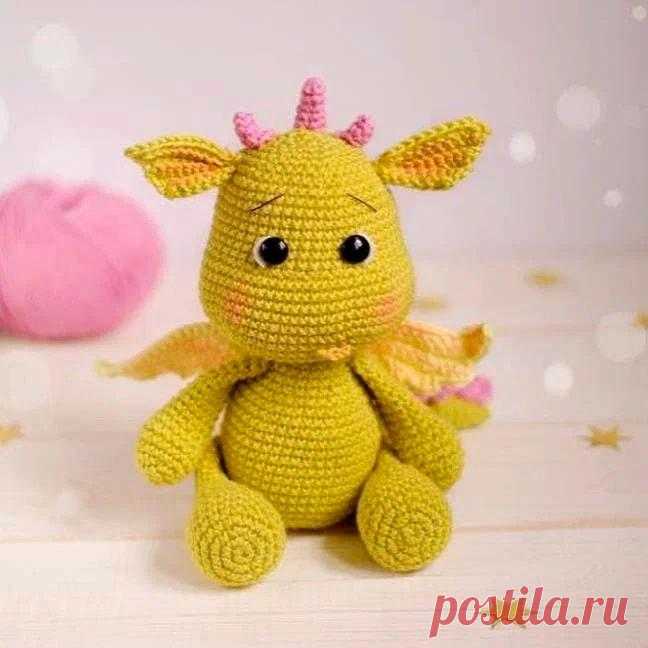 Дракоша крючком. Амигуруми схемы и описания. Автор: @elena_lovelytoys | IRINELY.ART