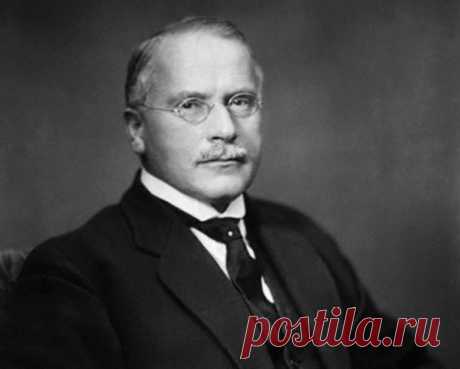 Поразительно точное определение русской души, которую описал психиатр Карл Юнг
Тайна русской души это что? На западе на эту тему написаны сотни томов. Русская культура привлекает людей думающих. Да, она не проста. Мы православные и у нас иные измерения.У нас масштаб планетарного размера. В Европе по другому. Постичь тайну русской души можно только проживая в России или общаясь с русскими за границей, которые больны ностальгиейМне […]
Читай пост далее на сайте. Жми ⏫ссылку выше