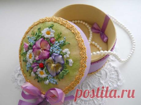 Рукодельницам: Шкатулки вышитые лентами!