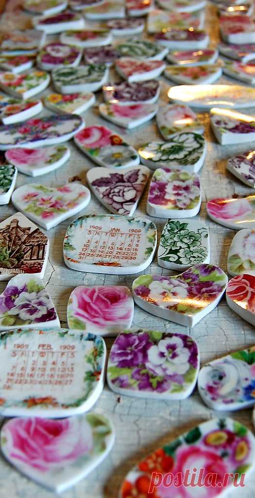 broken china jewelry workshop 5 Some of the vintage china I am bringing to the Pasadena Bead and Design show for the 