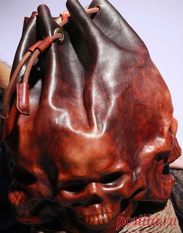 Сумка-носорог, клатч-такса, рюкзак-лимон: 50 оригинальных и экстравагантных аксессуаров Продолжаю делиться своими «закромами» идей. После моей публикации про оригинальные валяные вещи меня спрашивали — где я беру эти фотографии. Дело в том, что я люблю посидеть вечерком в интернете, посмотреть картинки... и все, что мне нравится, сохраняю в отдельную папочку, которая так и называется «Идеи». Папочка уже набрала приличный объем и мне захотелось поделиться своей подборкой.