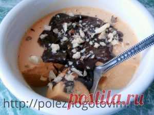 Нежнейший сливочный десерт из тыквы Это потрясающе вкусный десерт из тыквы: он имеет нежный сливочный вкус, готовится быстро из простого набора продуктов. Это рецепт здорового питания.