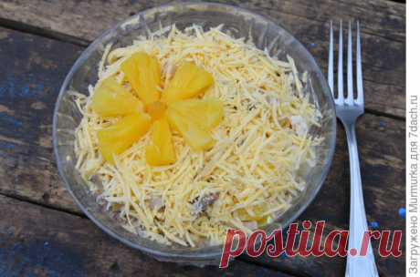 Салат с курицей и ананасом "Солнышко". Рецепт с пошаговыми фото