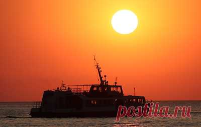 Хуситы заявили об атаке на судно MSC Sarah V с использованием новой баллистической ракеты. Представители движения "Ансар Аллах" идентифицировали контейнеровоз как принадлежащий Израилю
