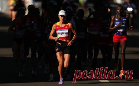 Глава Якутии поздравил выступавшую на Олимпиаде за Киргизию бегунью. Сардана Трофимова родилась в Якутске, а в 2022-м сменила спортивное гражданство. В марафоне в Париже она стала 14-й. Айсен Николаев заявил, что Трофимова вписала себя в историю якутского спорта