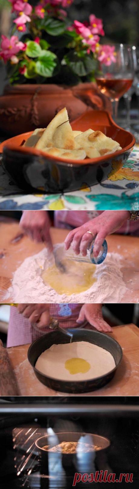 ФОКАЧЧА С РОЗМАРИНОМ !!!  **Или  &quot;Быстрый хлеб&quot; по-итальянски! Нет свежего розмарина -тогда сушеный, или любимые травы. Кто же Вам запретит? Это вариант - свежего хлеба, или закуска к аперитиву с паштетами, сырами и др. *Совершенно, и  беспроигрышно!